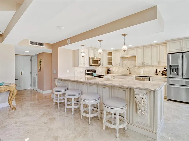 4041 Gulf Shore Blvd N #308 — Photo 15