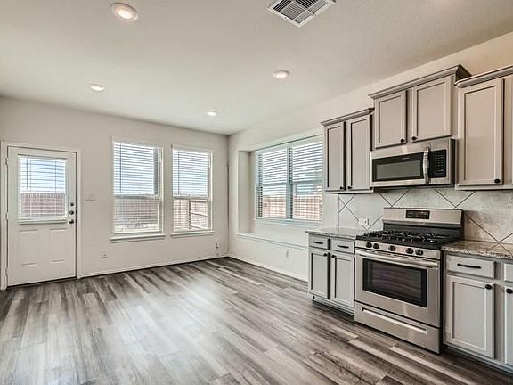 4th image of 10031 Lilac Croft Ln