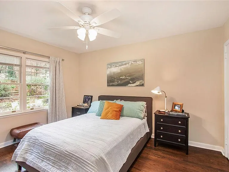 3873 Land O Lakes Dr NE — Photo 26