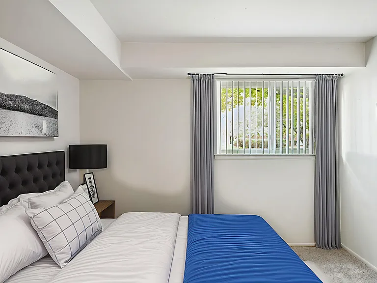 Park Hill Apartments — Photo 32