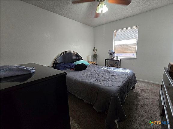 3rd image of 3416 Crown Dr