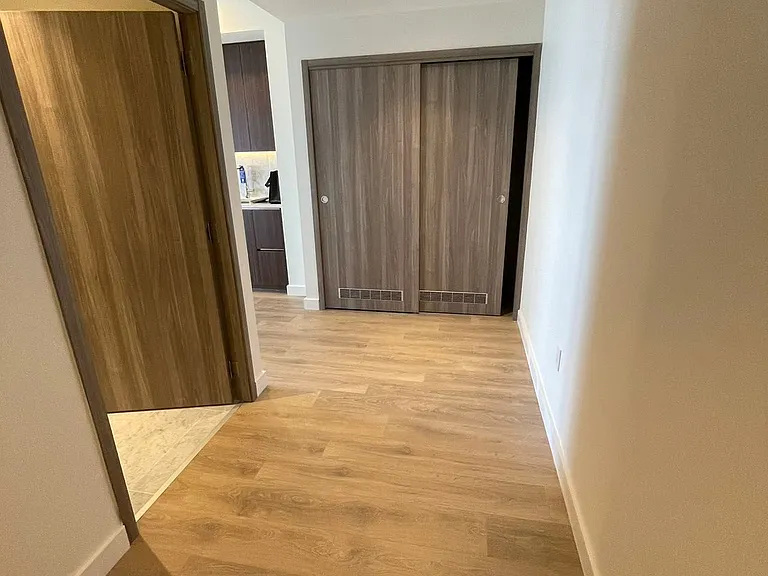 85 McMahon Dr #2215 — Photo 4