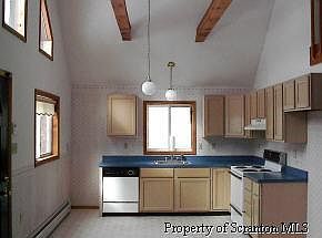 2nd image of 34 Tulip Ln