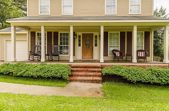 3rd image of 3818 Forest Creek Way