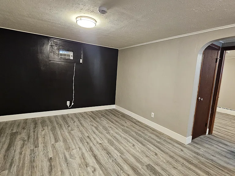 1028 S 27th St #3 — Photo 2