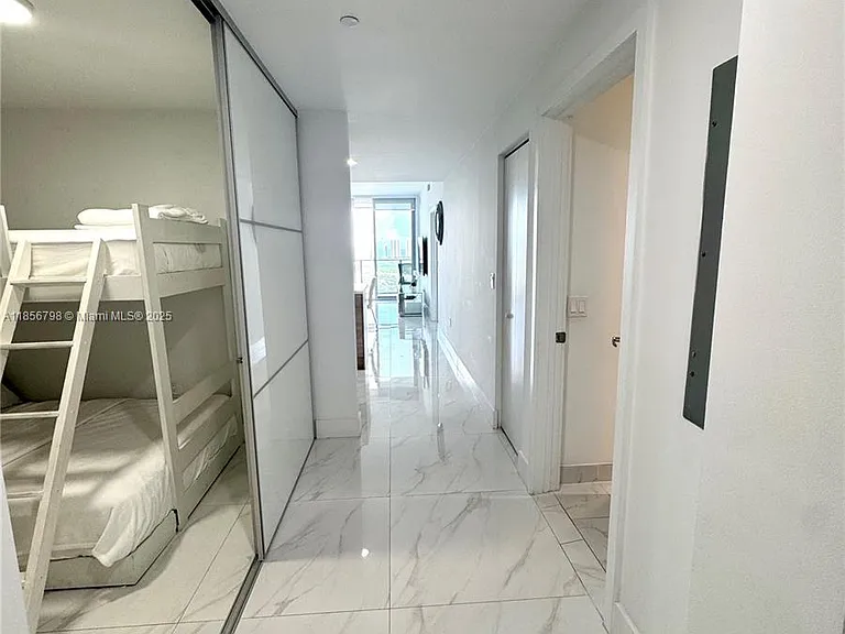 16385 Biscayne Blvd #2720 — Photo 17