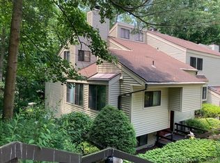 16 Bristol Path, Brookfield, CT 06804