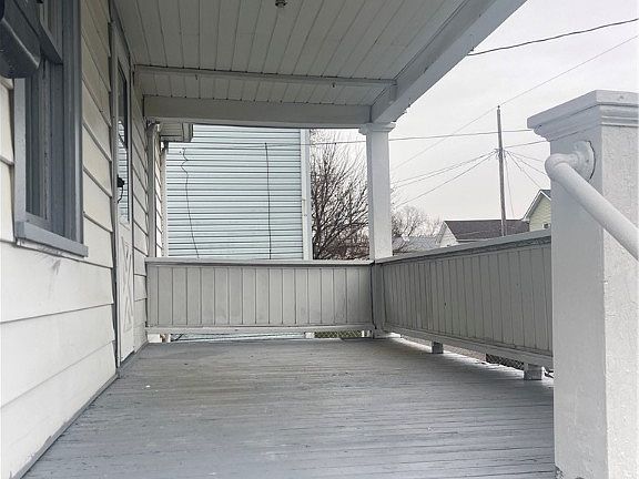 4th image of 527 Spangler Dr