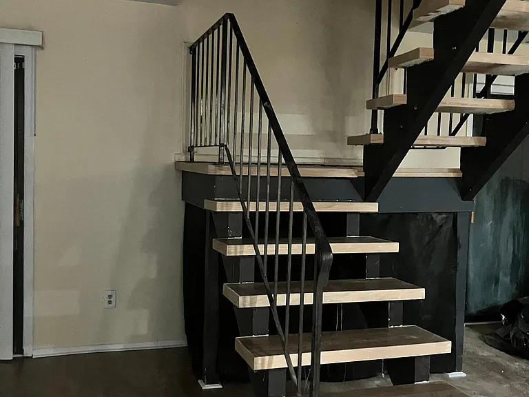444 E 60th Pl — Photo 3