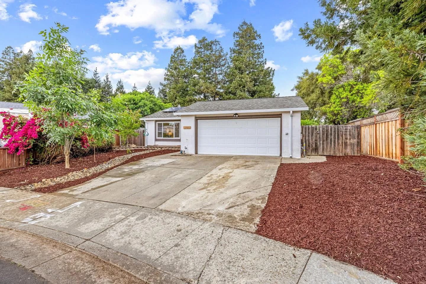 1300 Meadow Ct photo 1