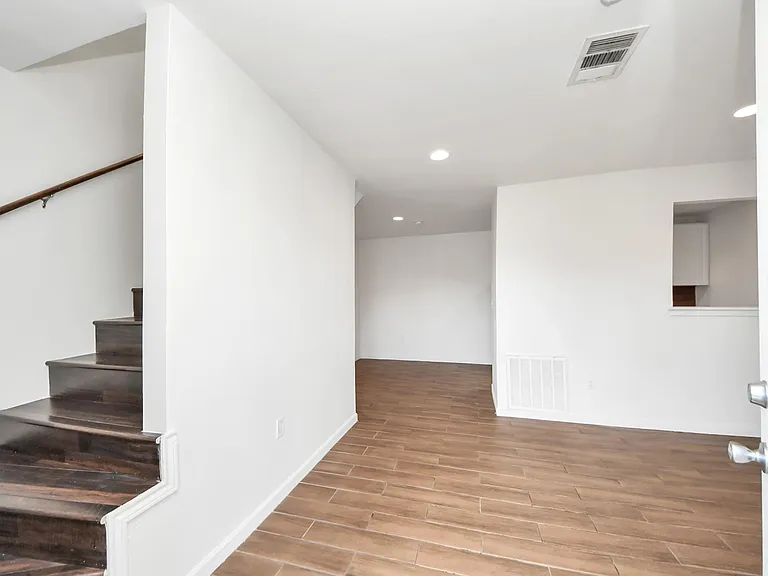 12068 Beechnut St #C — Photo 7