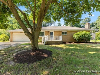 2664 Pinesboro Dr NE, Grand Rapids, MI, 49525