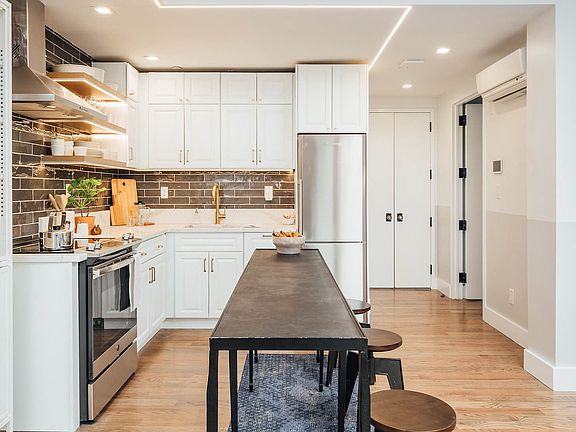 5th image of 115 Stanwix St #741