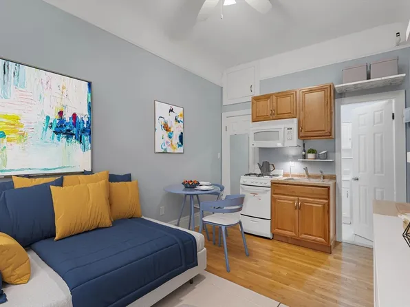 290 Commonwealth Ave APT 24, Boston, MA 02115