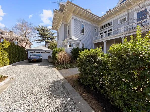 1305 Albemarle Road image 24 of 29