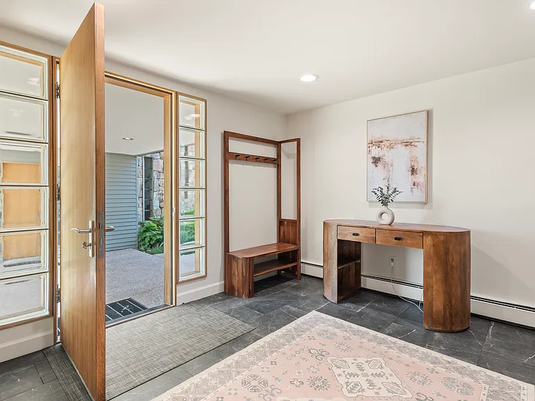 623 Johnson Dr — Photo 32