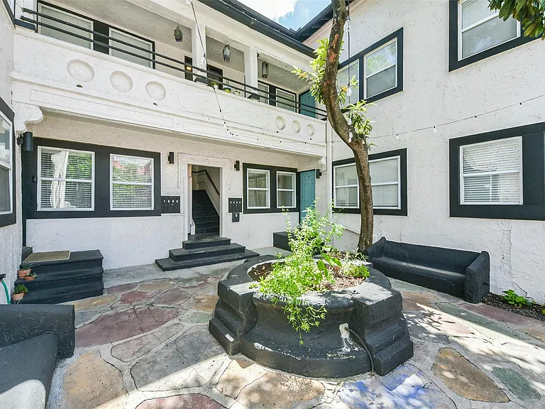 415 Fairview Ave #8 — Photo 9
