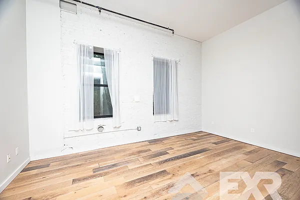 Rented by The KCI Group | media 5