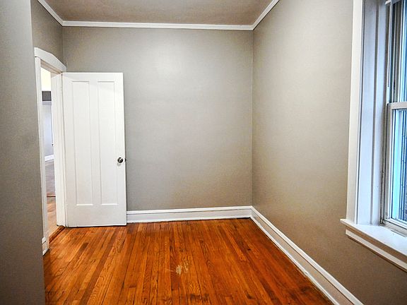 5th image of 5527 W Potomac Ave #1