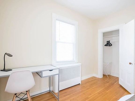5th image of 8 Eliot Ave