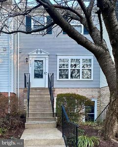 6064 Old Landing Way, Burke, VA, 22015