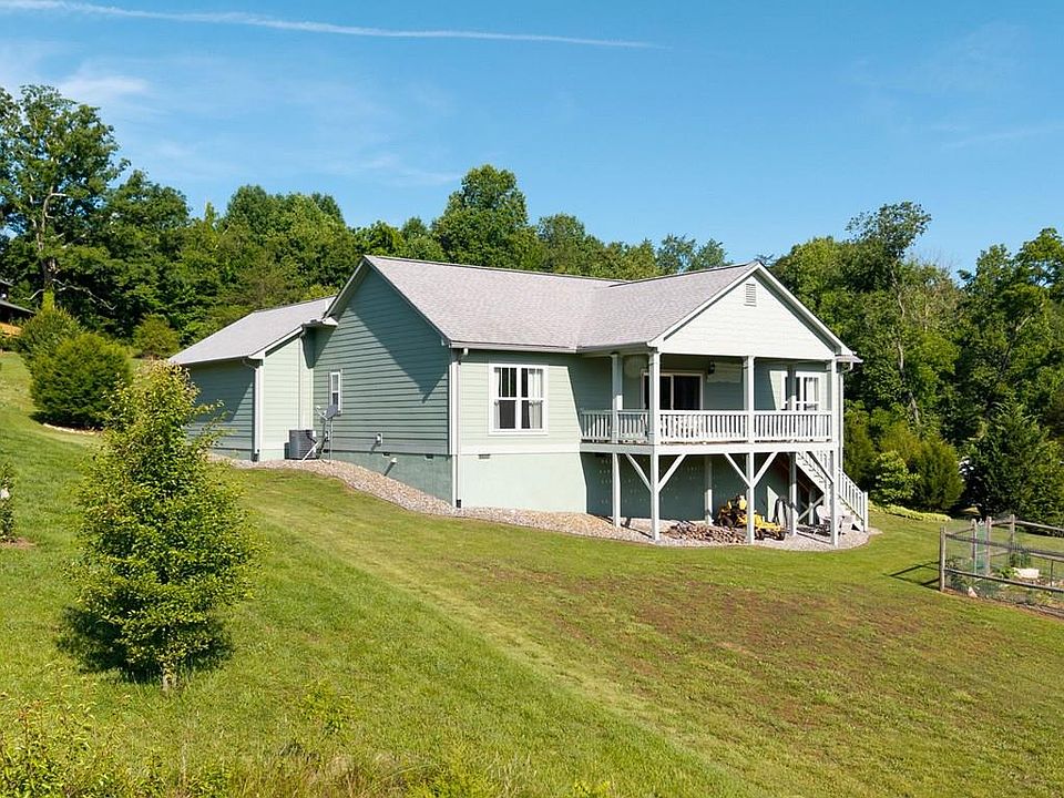 1st image of 1358 Brasstown Ln
