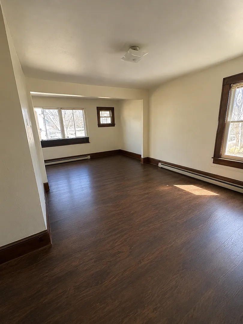 1017 Vine St Kent Oh 44240 Rm6 .Mm .T2 — Photo 3
