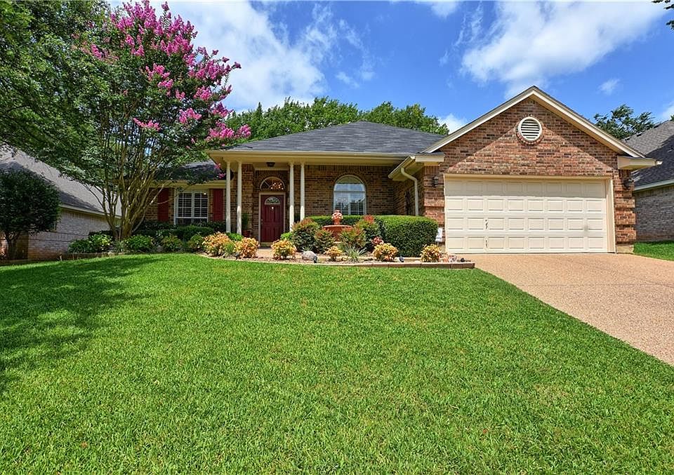 1st image of 6102 Red Fern Dr