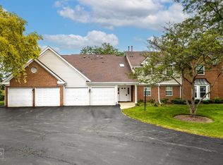 2814 Meadow Ln #B, Schaumburg, IL 60193
