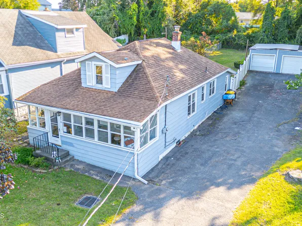 374 Sand Creek Road, Colonie, NY 12205