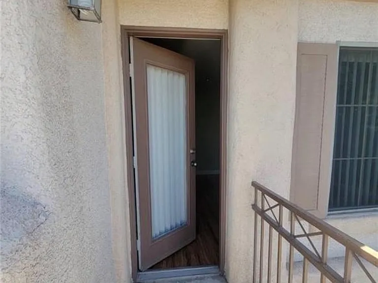 9577 Villa Adastra Ave — Photo 10