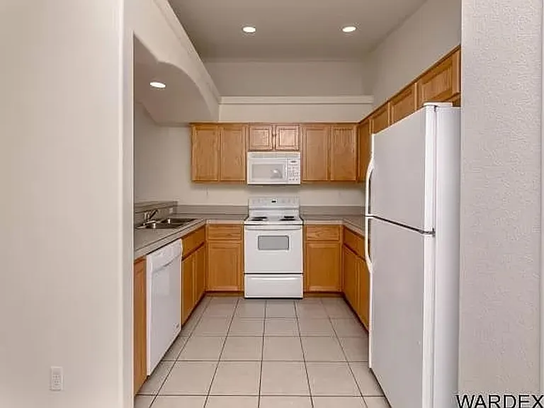 2675 Bluewater Dr — Photo 11