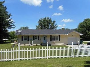 105 Roosevelt Dr, Cloverdale, IN 46120