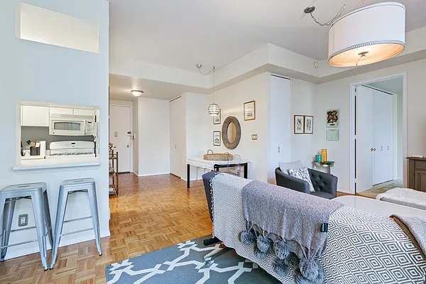 Rented by Nest Seekers International | media 7