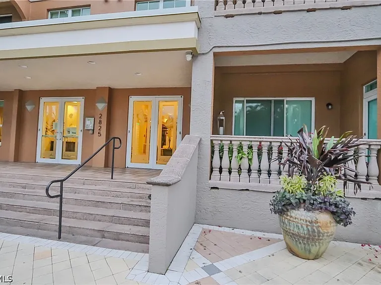 2825 Palm Beach Blvd #116 — Photo 4