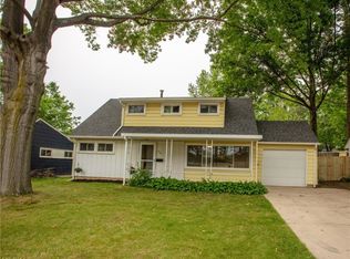 1541 Silver Lake Ave, Cuyahoga Falls, OH 44223