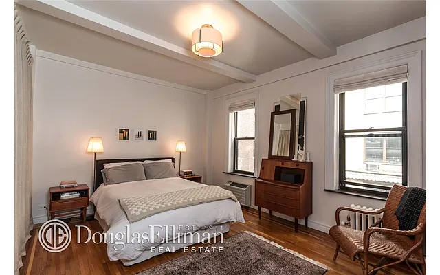 Sold by Douglas Elliman | media 19