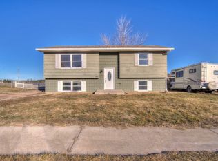 430 Viking Dr, Rapid City, SD 57701