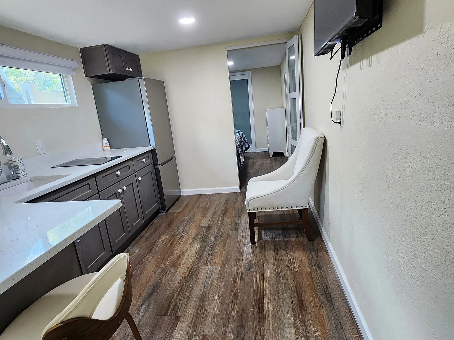 1 bed, 270 sqft, $1,400 — Photo 4