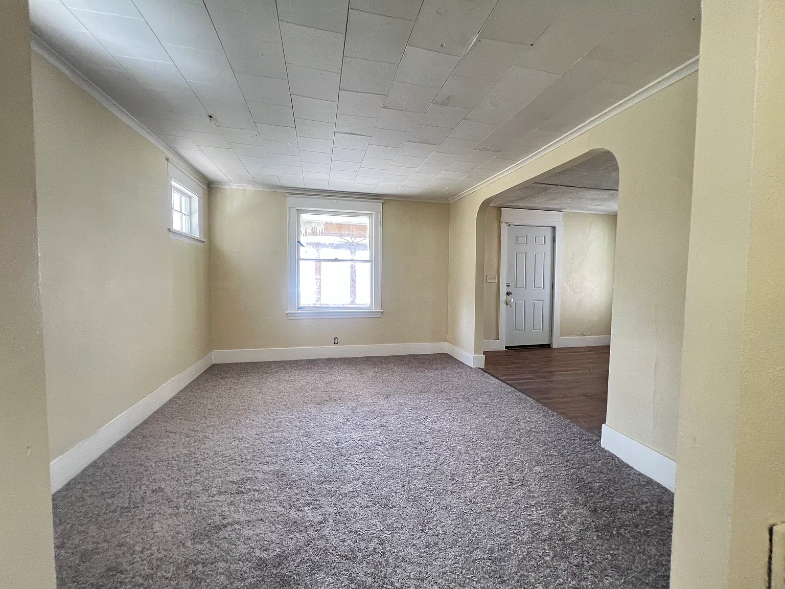 3 bed, 1.5 bath, 1244 sqft, $1,500 — Photo 3