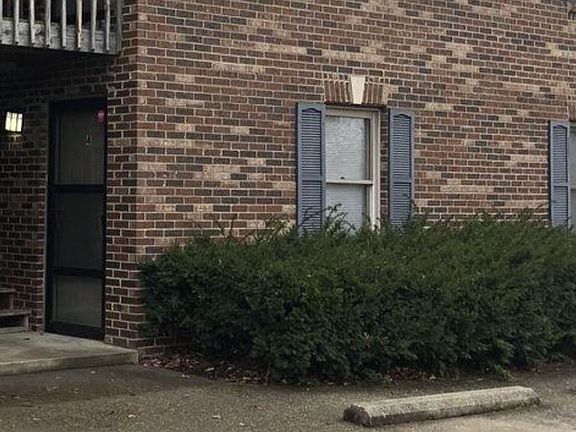 2nd image of 413 Jason Dr APT 1