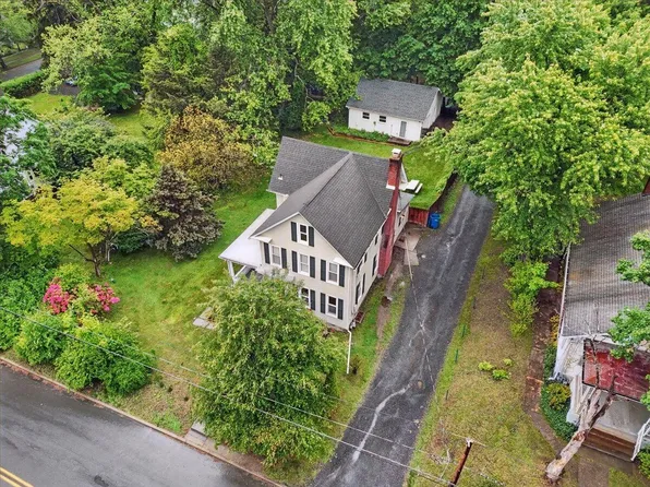 112 E Brown St, East Stroudsburg, PA 18301