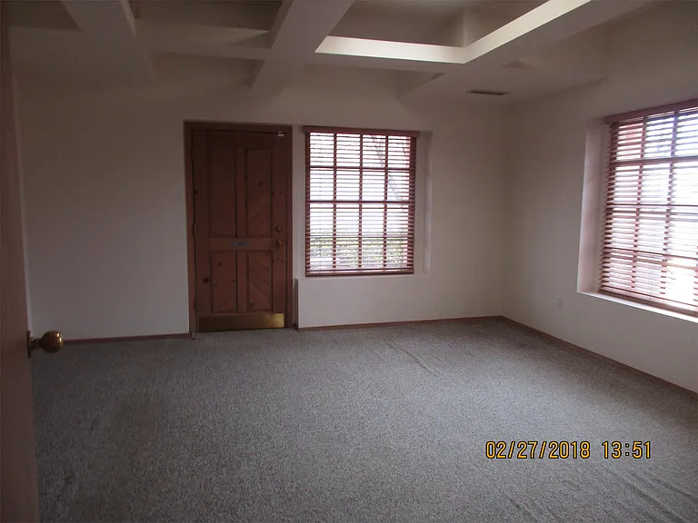 1709 Girard Blvd NE #1 — Photo 11