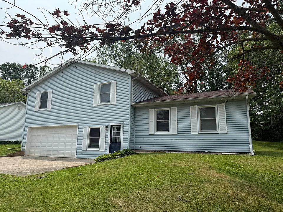 3505 W Festive Dr