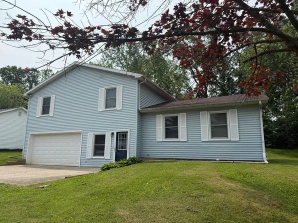 3505 W Festive Dr, Bloomington, IN 47403