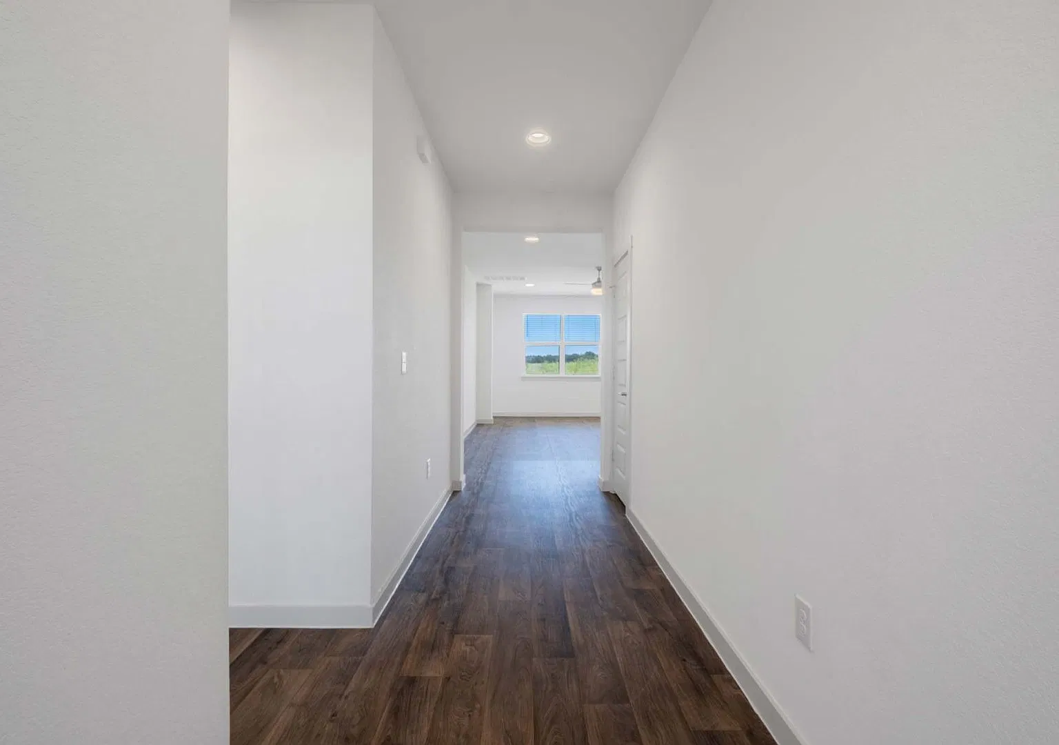 Simple But Stylish 3 Bedroom, 2 Bath Home in Pflugerville — Photo 4