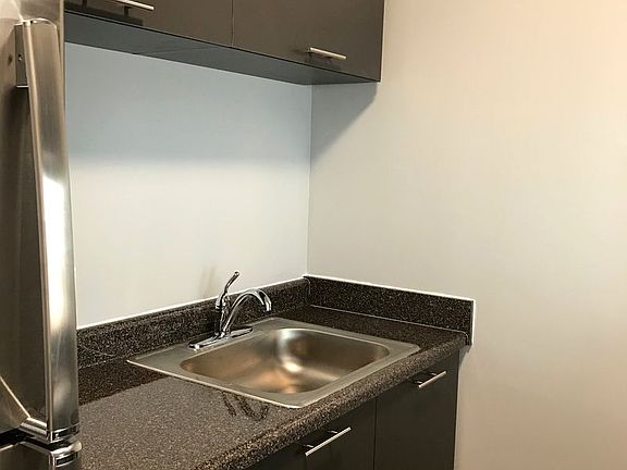 5th image of 1664 Park Ave APT 2B