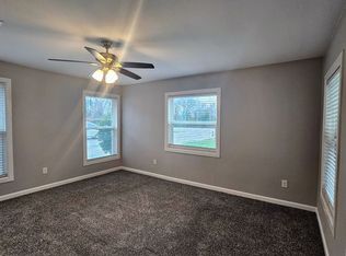 4829 S Riverside Dr, Fort Worth, TX 76119