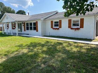 21750 Ranch Rd, Waynesville, MO 65583