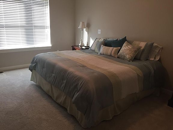 2nd image of 610 Marblewood Ln
